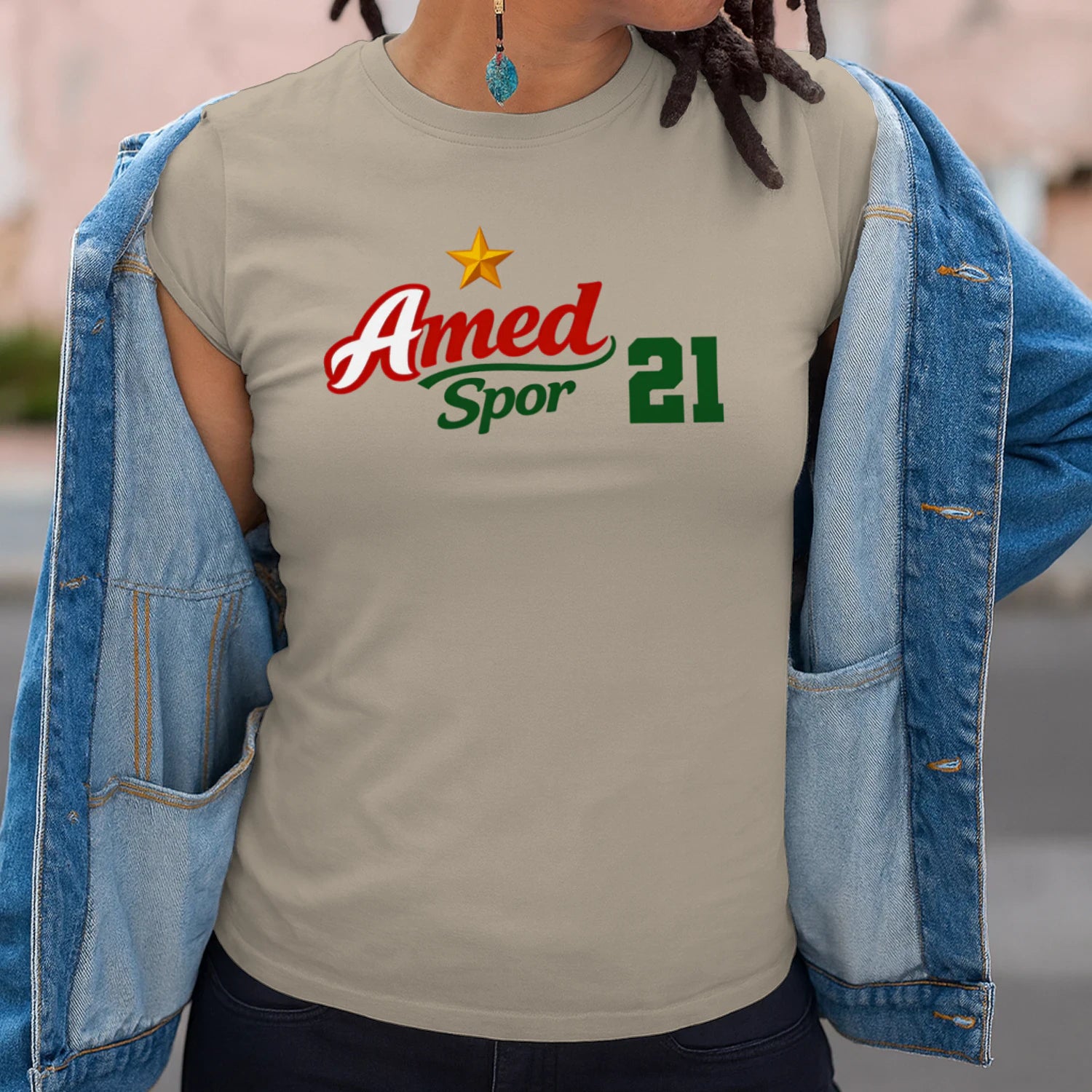 {"origin":"mayzing","colors":["Sand","Sand","Sand","Sand"],"sizes":["XL","L","M","S"],"isMainImage":false,"isCustomMockup":false}